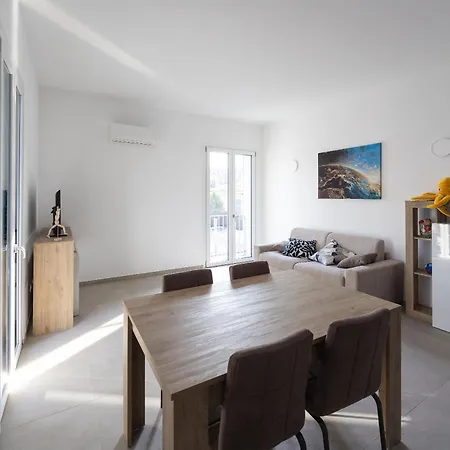 Harmonic Apartment